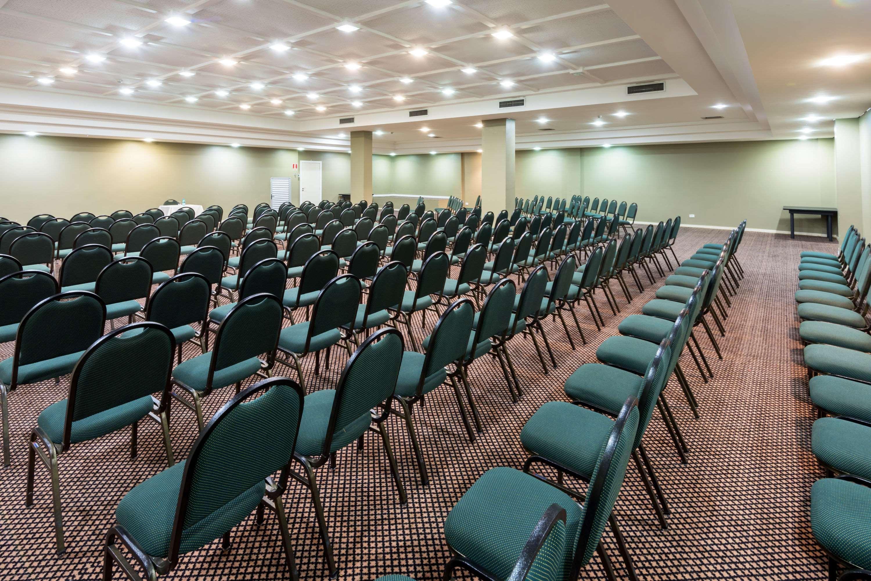 Wyndham Golden Foz Suites Foz do Iguaçu Eksteriør billede
