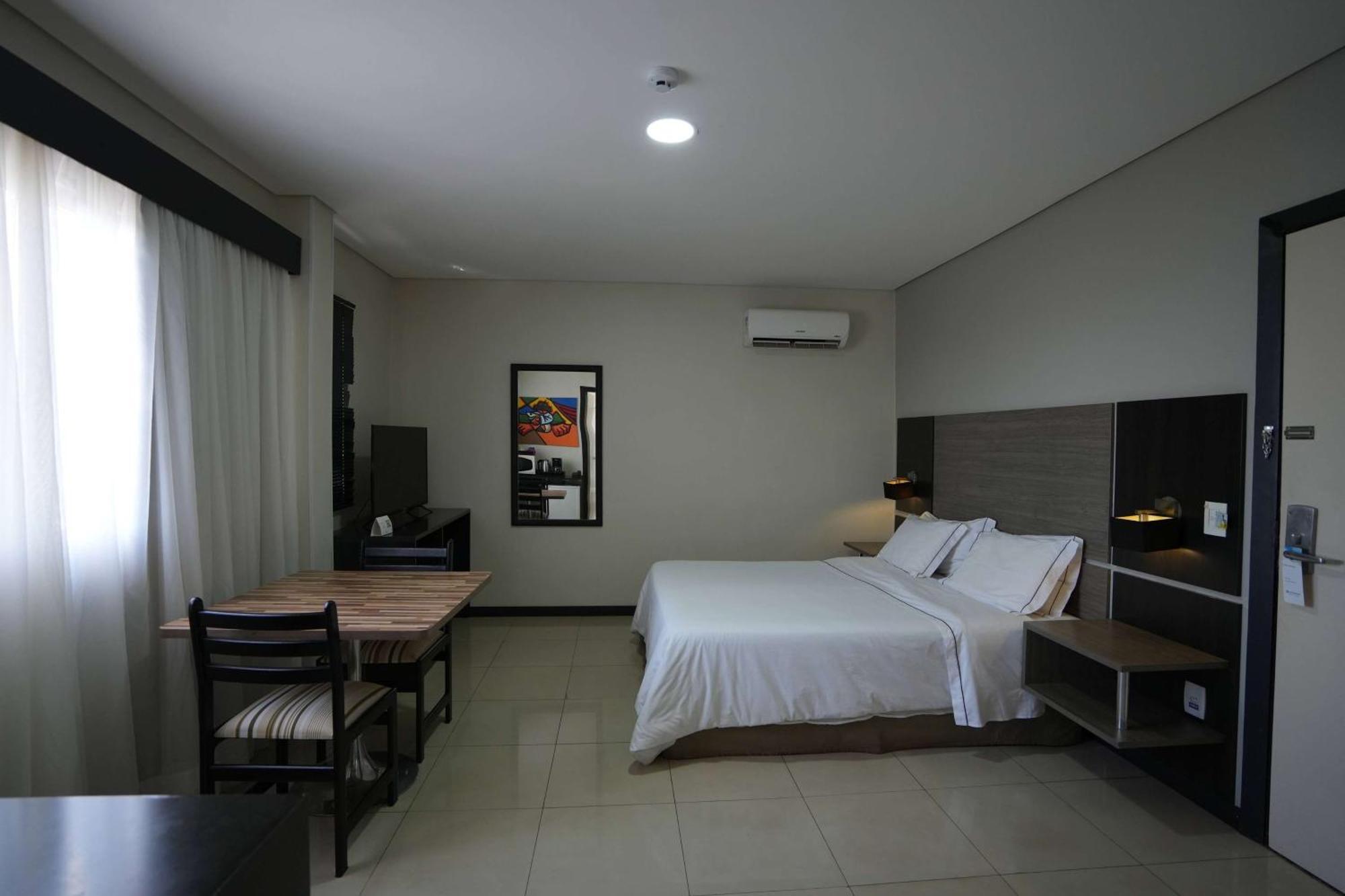 Wyndham Golden Foz Suites Foz do Iguaçu Eksteriør billede