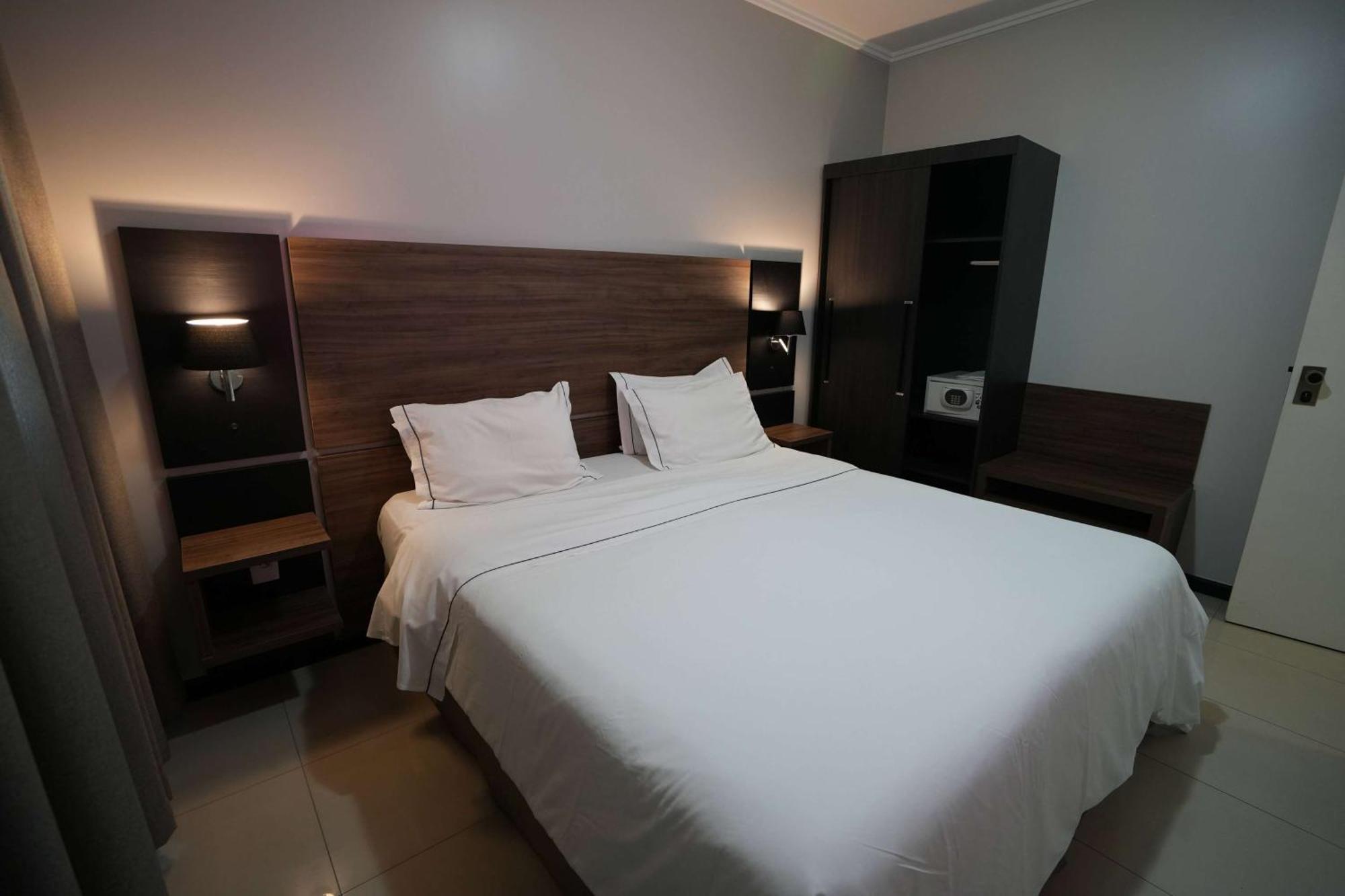 Wyndham Golden Foz Suites Foz do Iguaçu Eksteriør billede